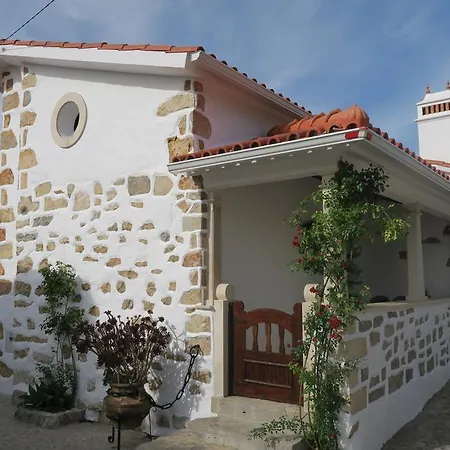 Noz Por Ca... Turismo Em Espaco Rural *