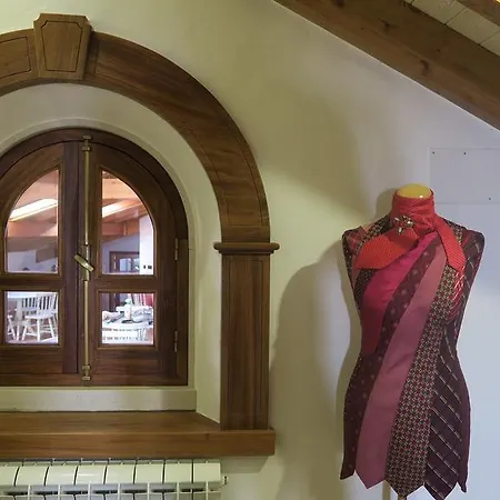 Noz Por Ca... Turismo Em Espaco Rural *