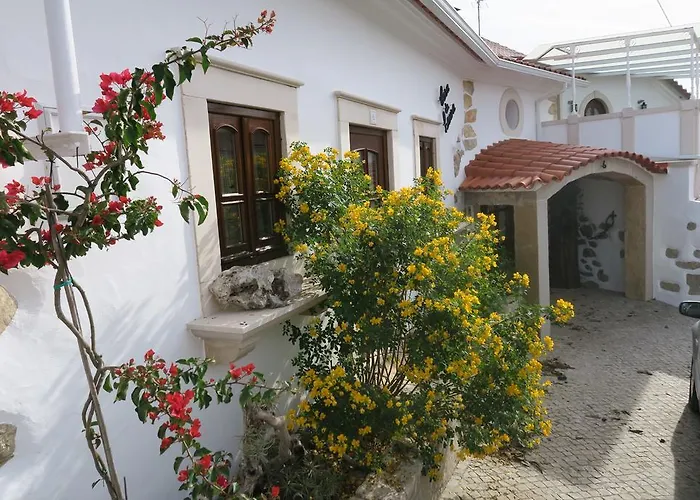 Noz Por Cá... Turismo Em Espaco Rural