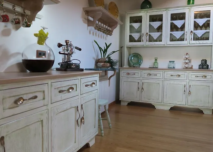 Noz Por Cá... Turismo Em Espaco Rural * Alcaria (Leiria)