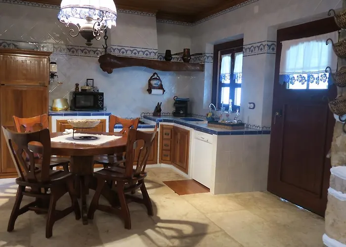 Noz Por Ca... Turismo Em Espaco Rural *